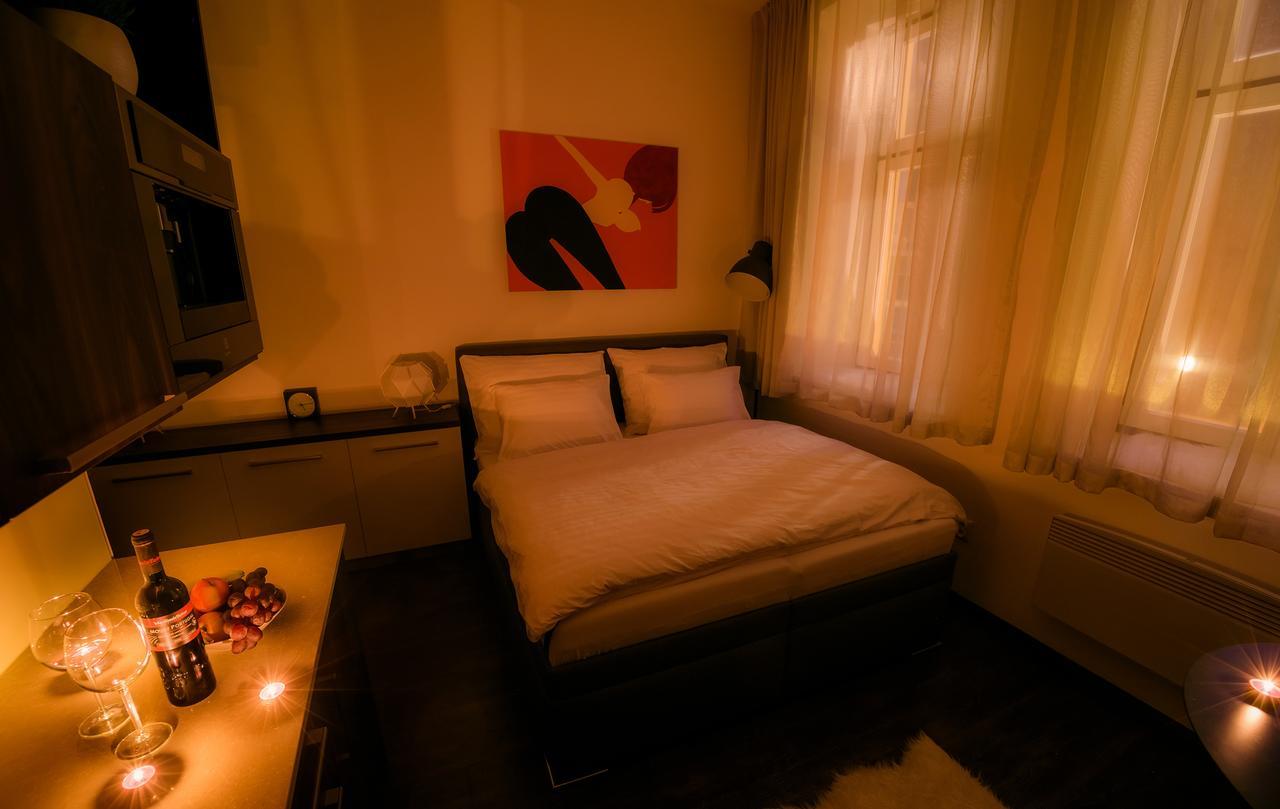 Fifty Shades Of Gray Studio, City Center Hradec Králové エクステリア 写真