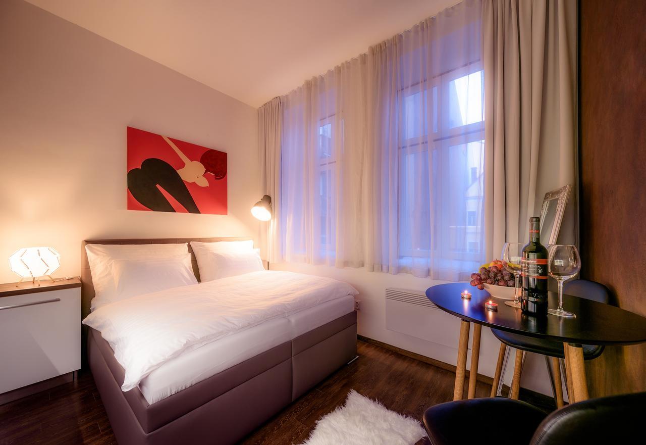 Fifty Shades Of Gray Studio, City Center Hradec Králové エクステリア 写真