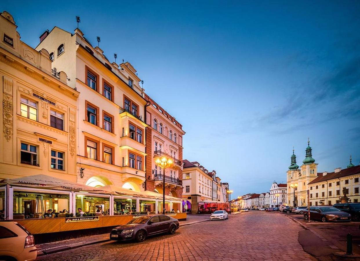 Fifty Shades Of Gray Studio, City Center Hradec Králové エクステリア 写真
